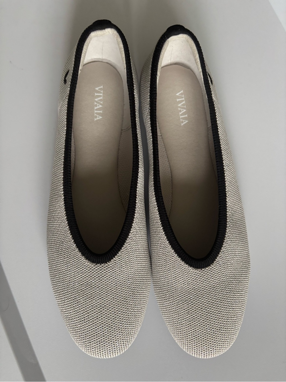 Vivaia Almond Toe Women's Knit Ballet Flats Silver Metallic Black Trim Comfort 9
